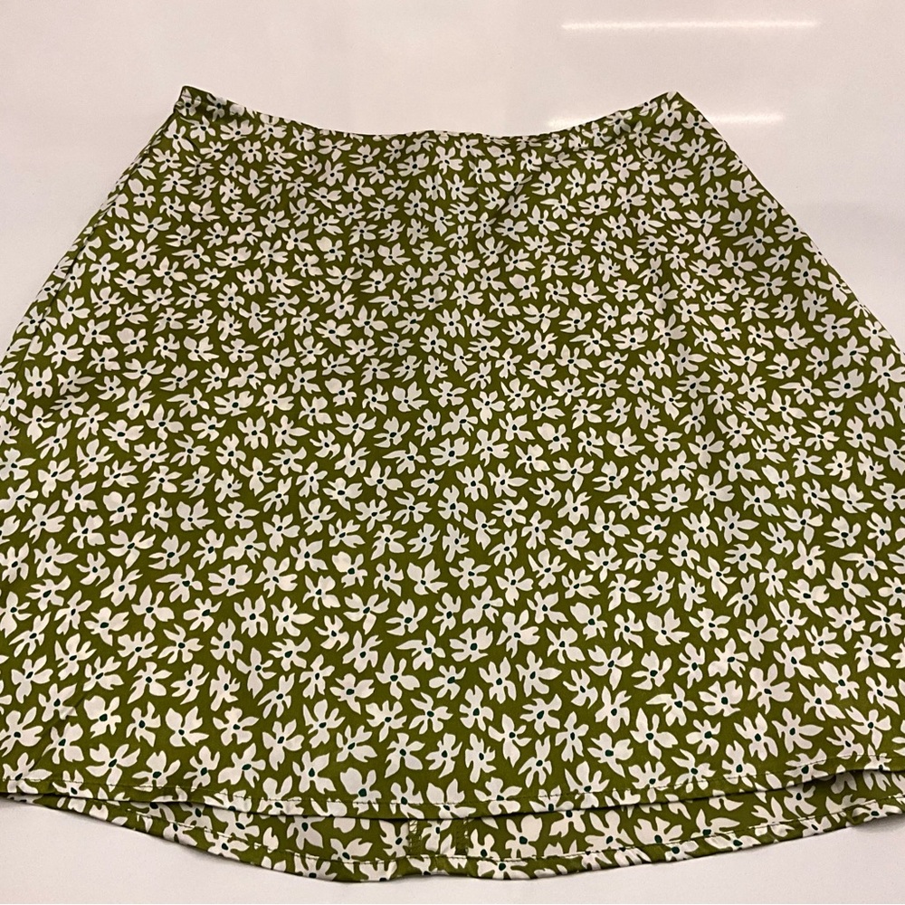 REFORMATION 90s‎ Silk Satin Daisy Ditsy Floral Print A-Line Skater Mini Skirt 2 - Picture 9 of 10